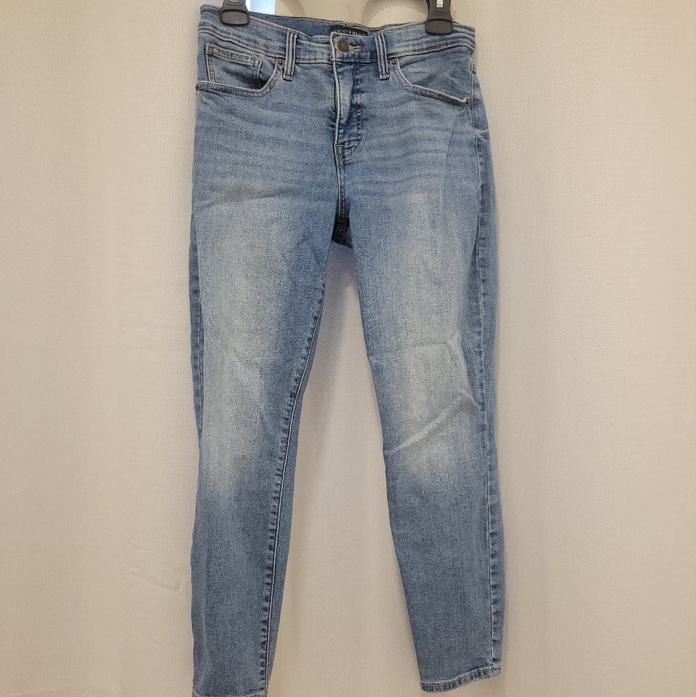 Lucky brand jeans. Mid rise crop Ava. Size 8/29